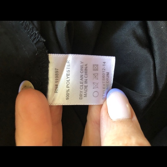 Black silky tank, Eclair, half zip in back. Size M - Picture 5 of 7